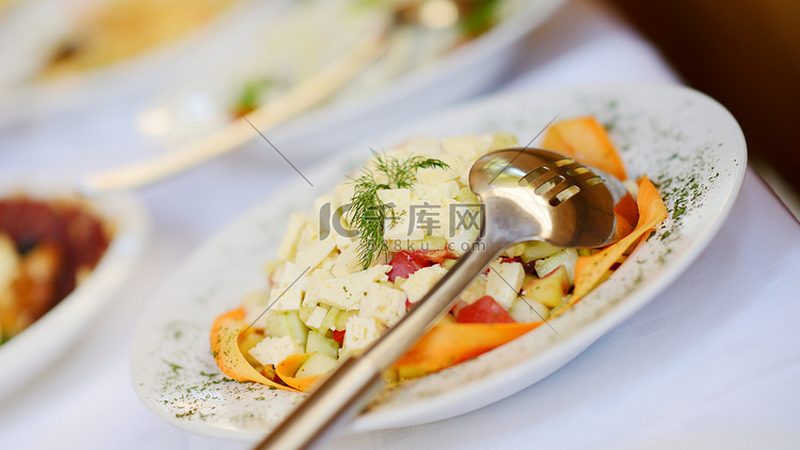 食品标签解码：代加工食品标签参数标准全解析**
